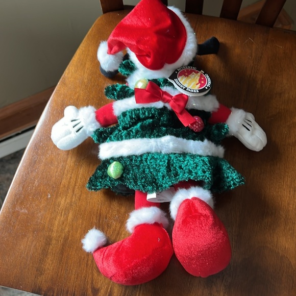 Authentic Disney Theme Park Merchandise Christmas Tree Goofy Beanbag New w/ tags - Picture 2 of 8